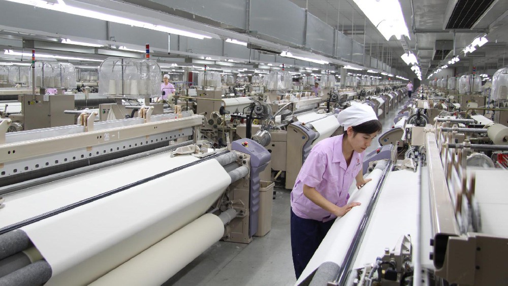 纺织原材料涨价持续 行业优胜劣汰加速